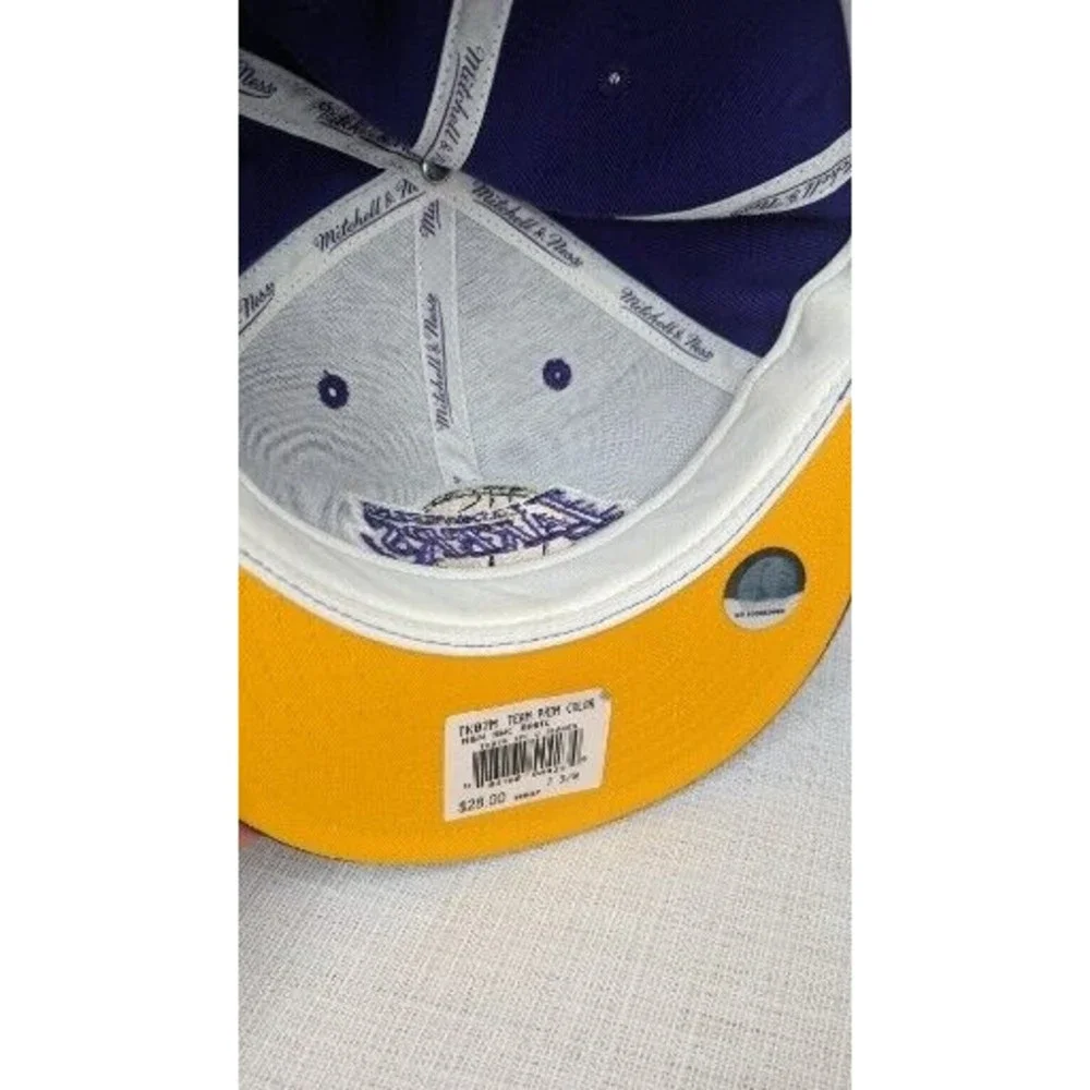 Mitchell & Ness Los Angeles LA Lakers Purple Fitted Hat Size 7 3/8‎ - NEW